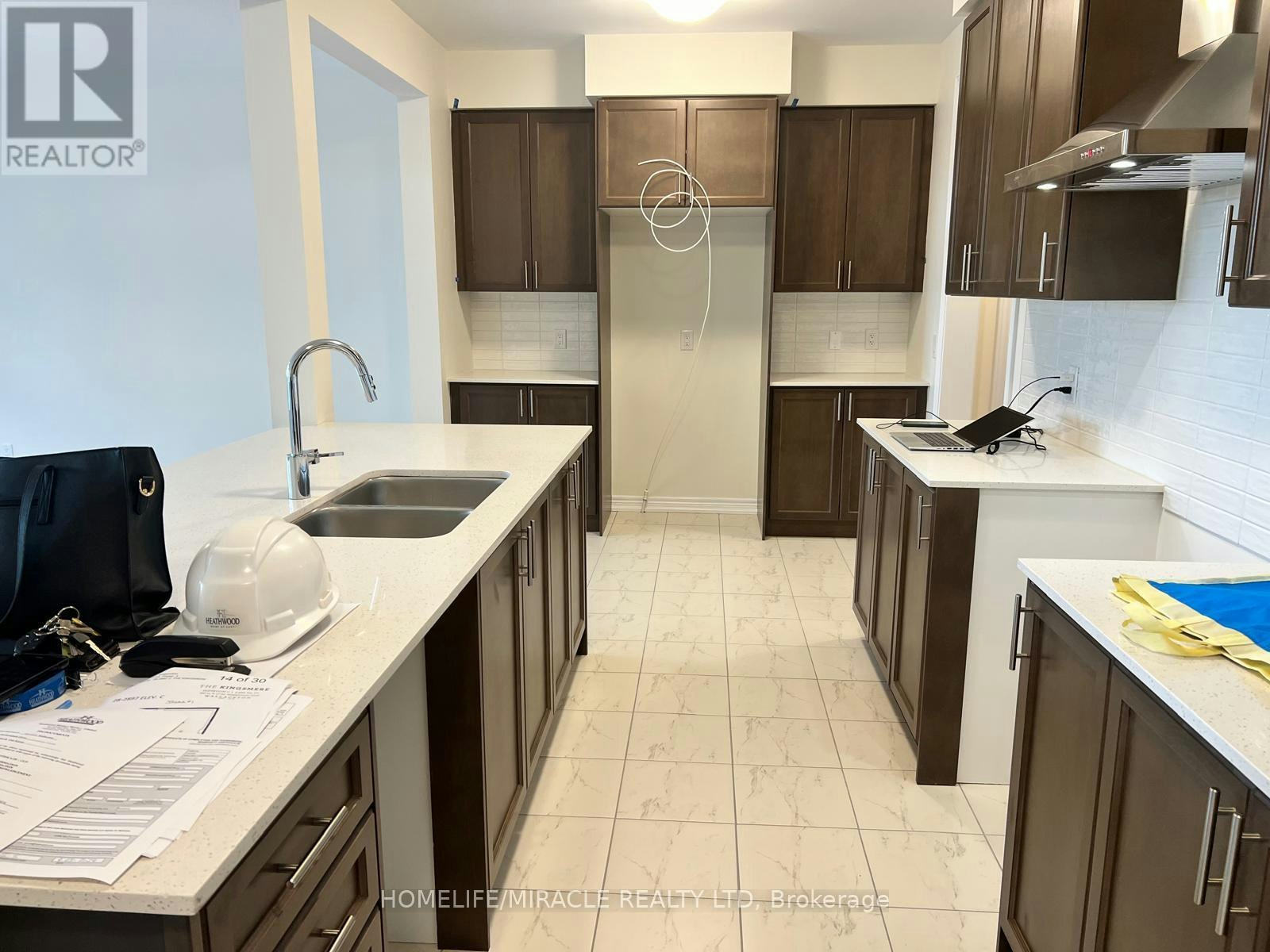 268 Broadacre Drive, Kitchener, ON, N2R 0S6 - 4