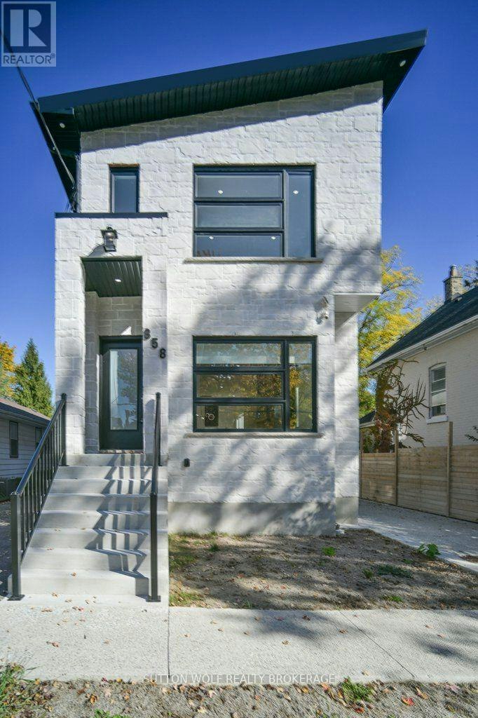 858 William Street, London, ON, N5Y 2S3