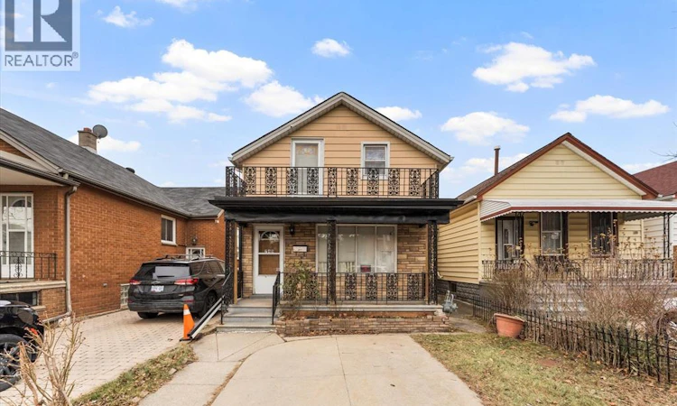749 Glengarry Avenue