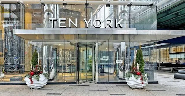 3808-10 York Street, Toronto, ON, M5J 0E1 - 3