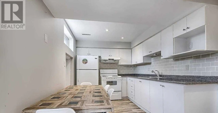 121 James Gray Drive, Toronto, ON, M2H 1P2 - 6