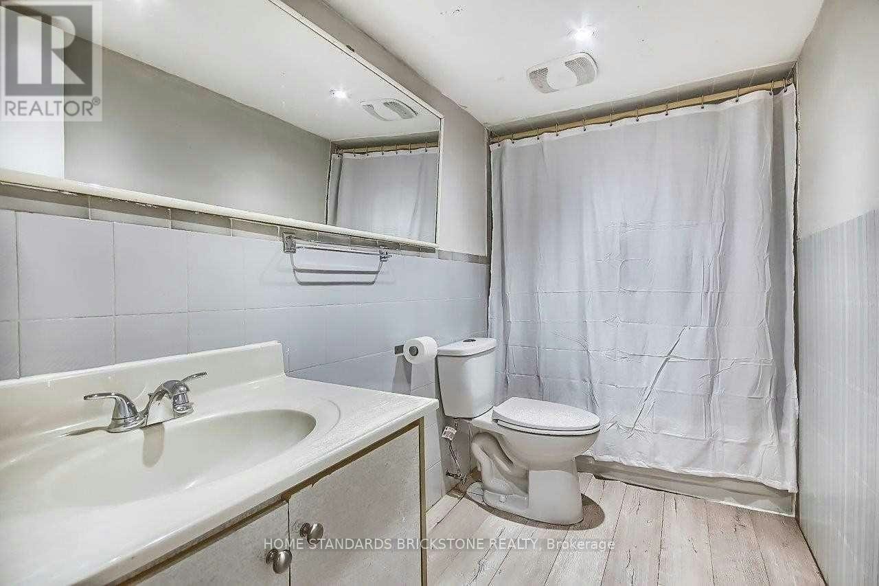 121 James Gray Drive, Toronto, ON, M2H 1P2 - 11