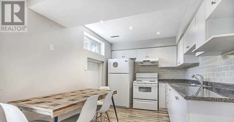 121 James Gray Drive, Toronto, ON, M2H 1P2 - 7