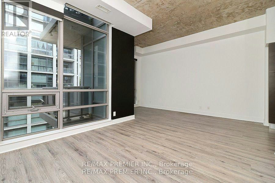501-399 Adelaide Street W, Toronto, ON, M5V 1S1 - 12