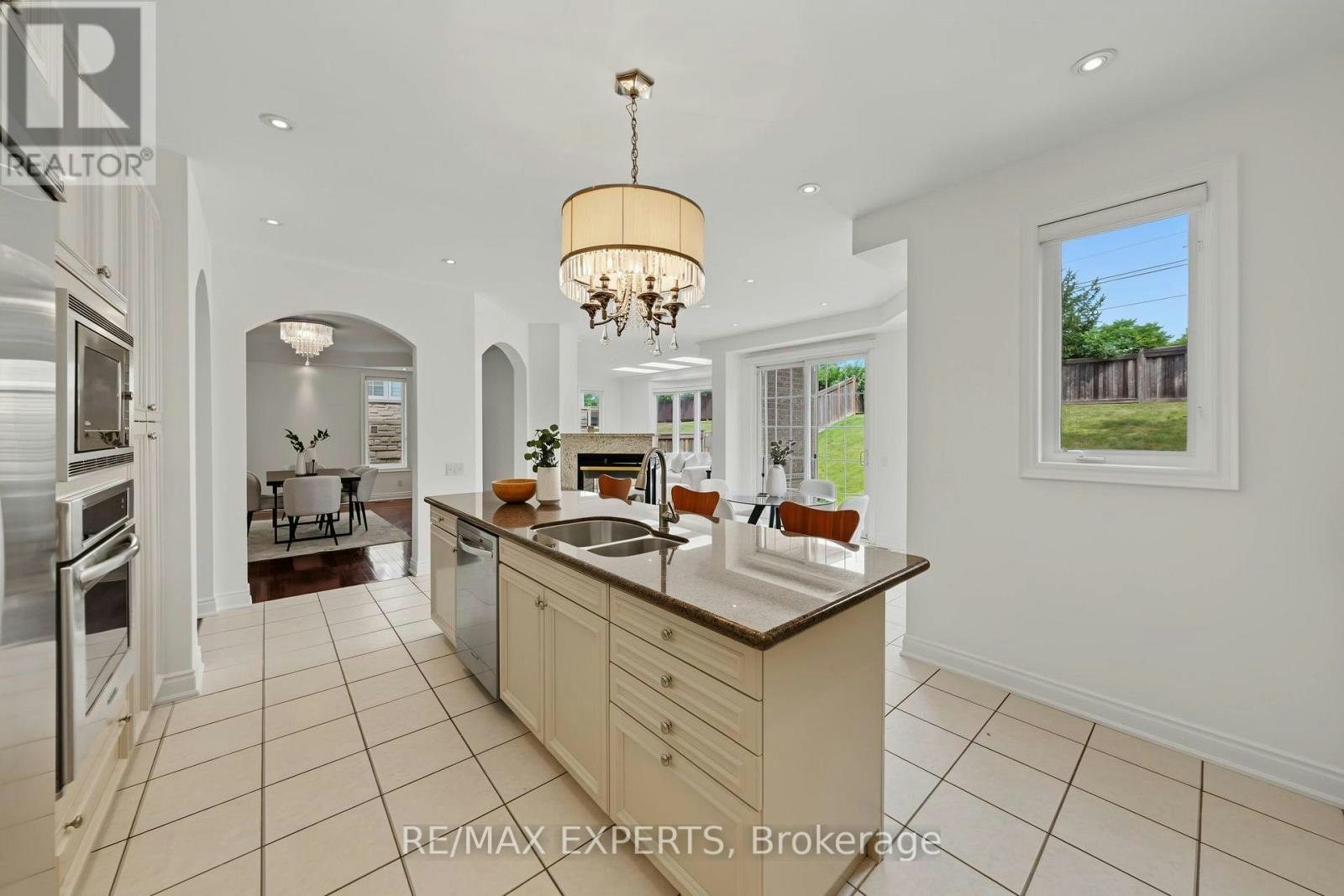 12 Sweet Valerie Court, Vaughan, ON, L6A 0C6 - 16