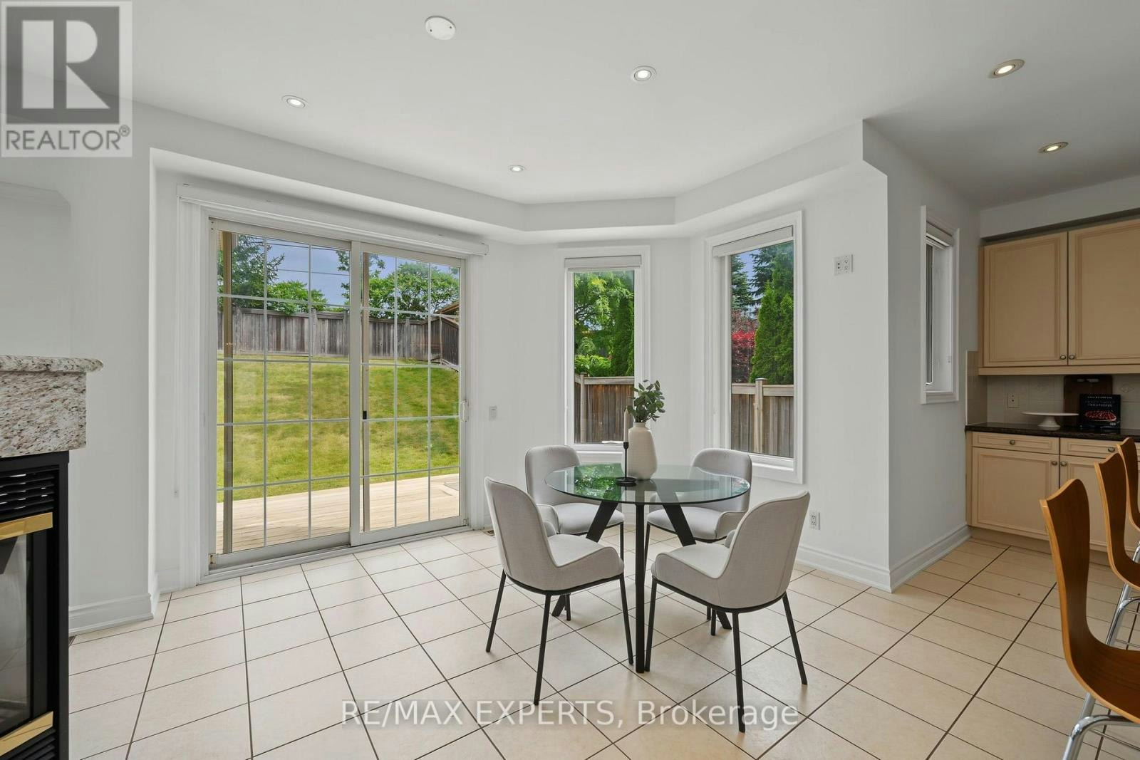 12 Sweet Valerie Court, Vaughan, ON, L6A 0C6 - 13