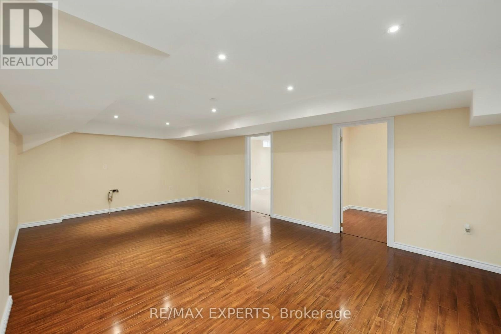 12 Sweet Valerie Court, Vaughan, ON, L6A 0C6 - 36
