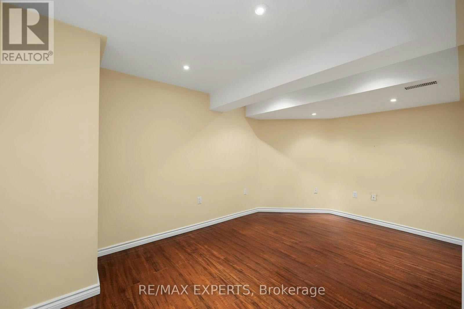 12 Sweet Valerie Court, Vaughan, ON, L6A 0C6 - 39