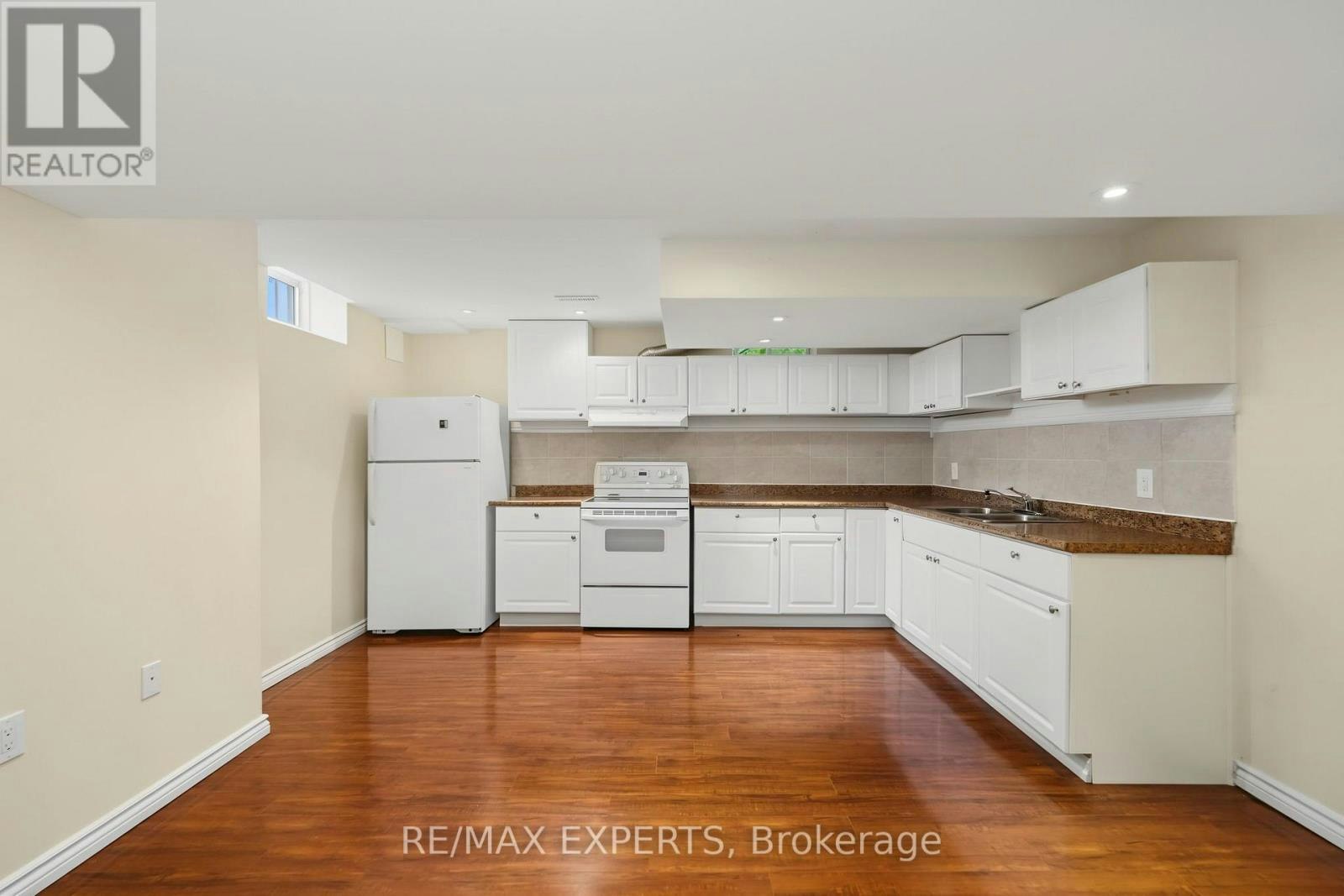 12 Sweet Valerie Court, Vaughan, ON, L6A 0C6 - 38