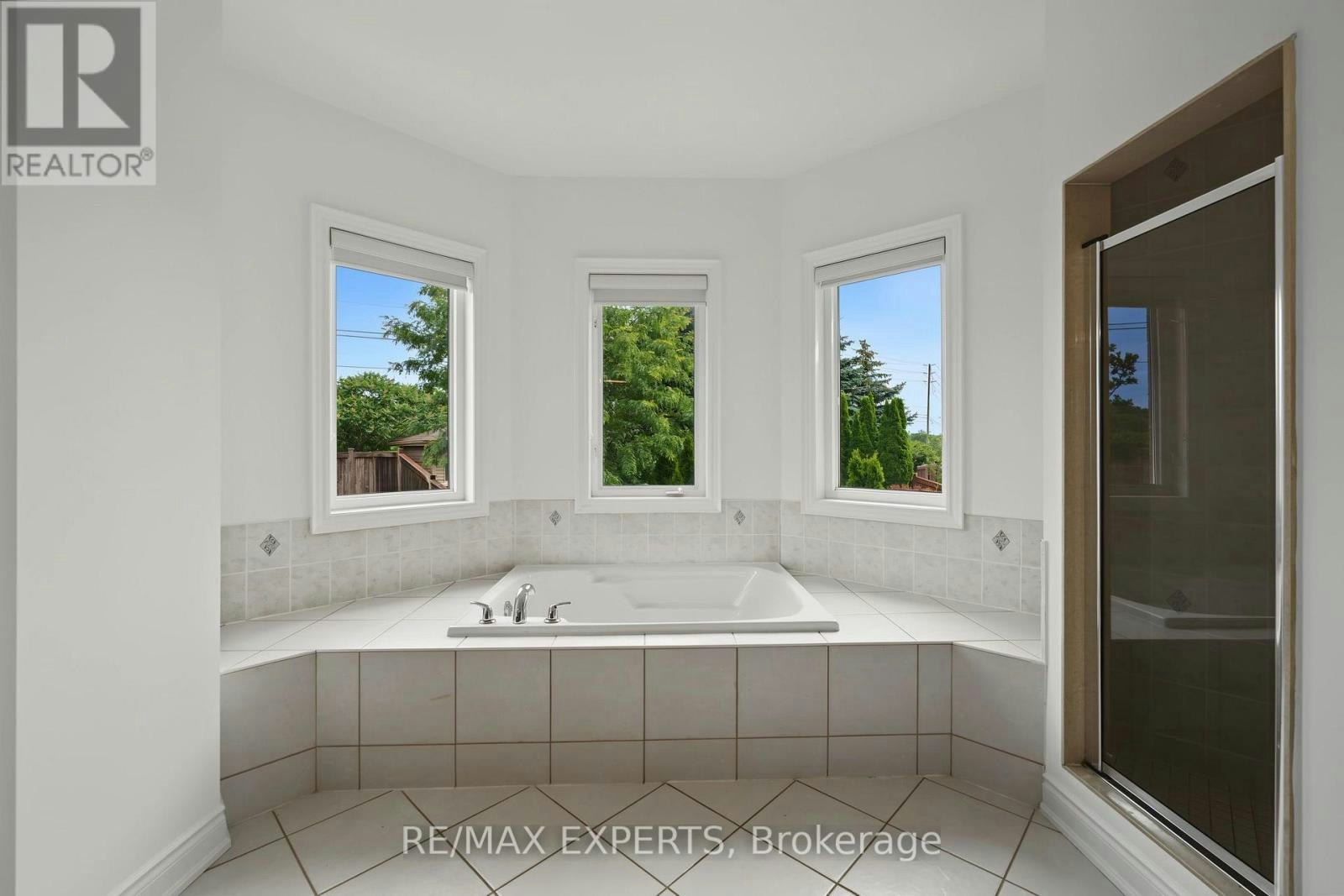12 Sweet Valerie Court, Vaughan, ON, L6A 0C6 - 26