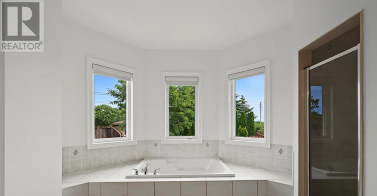 12 Sweet Valerie Court, Vaughan, ON, L6A 0C6 - 26