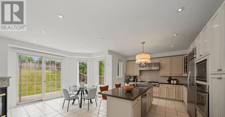 12 Sweet Valerie Court, Vaughan, ON, L6A 0C6 - 12