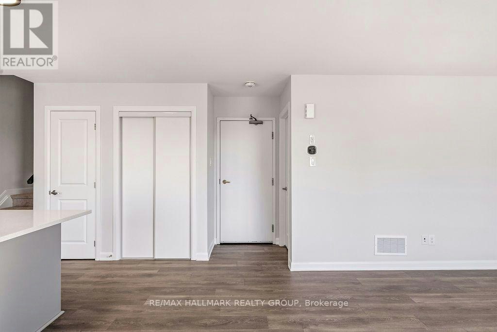 11-201 Glenroy Gilbert Drive, Ottawa, ON, K2J 7N7 - 5