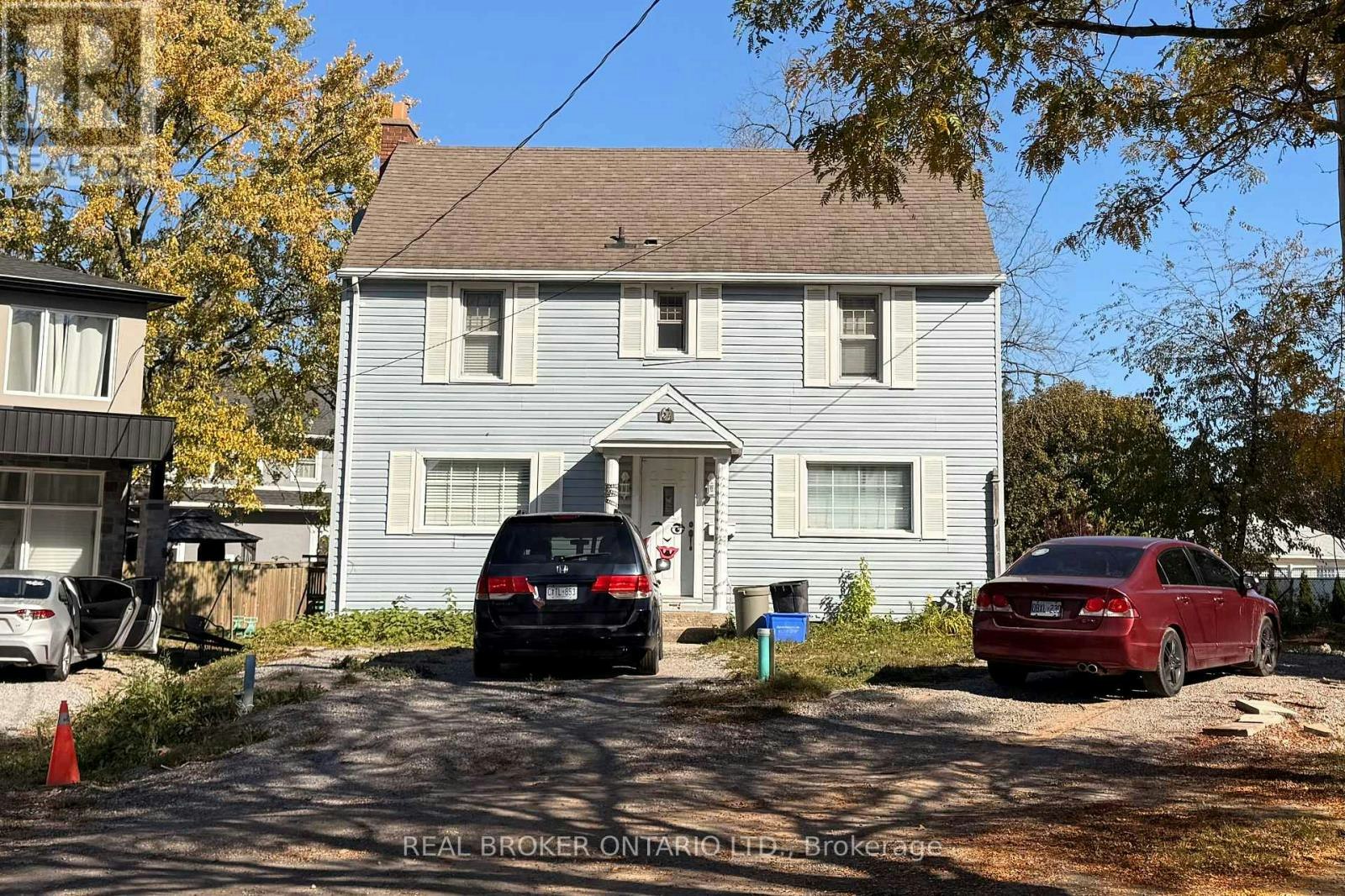 24 Walnut Street, Welland, ON, L3C 1E9