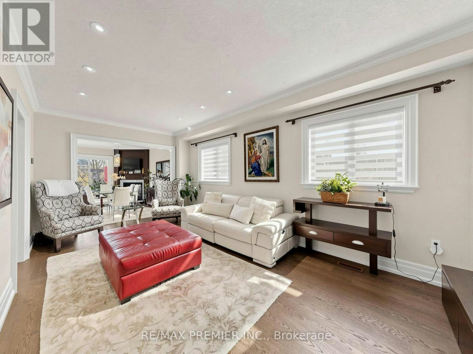 31 Rocksprings Avenue, Richmond Hill, ON, L4S 1R2 - 4
