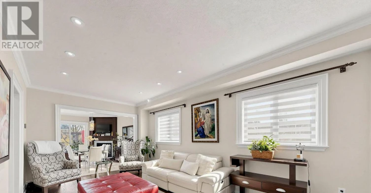 31 Rocksprings Avenue, Richmond Hill, ON, L4S 1R2 - 4