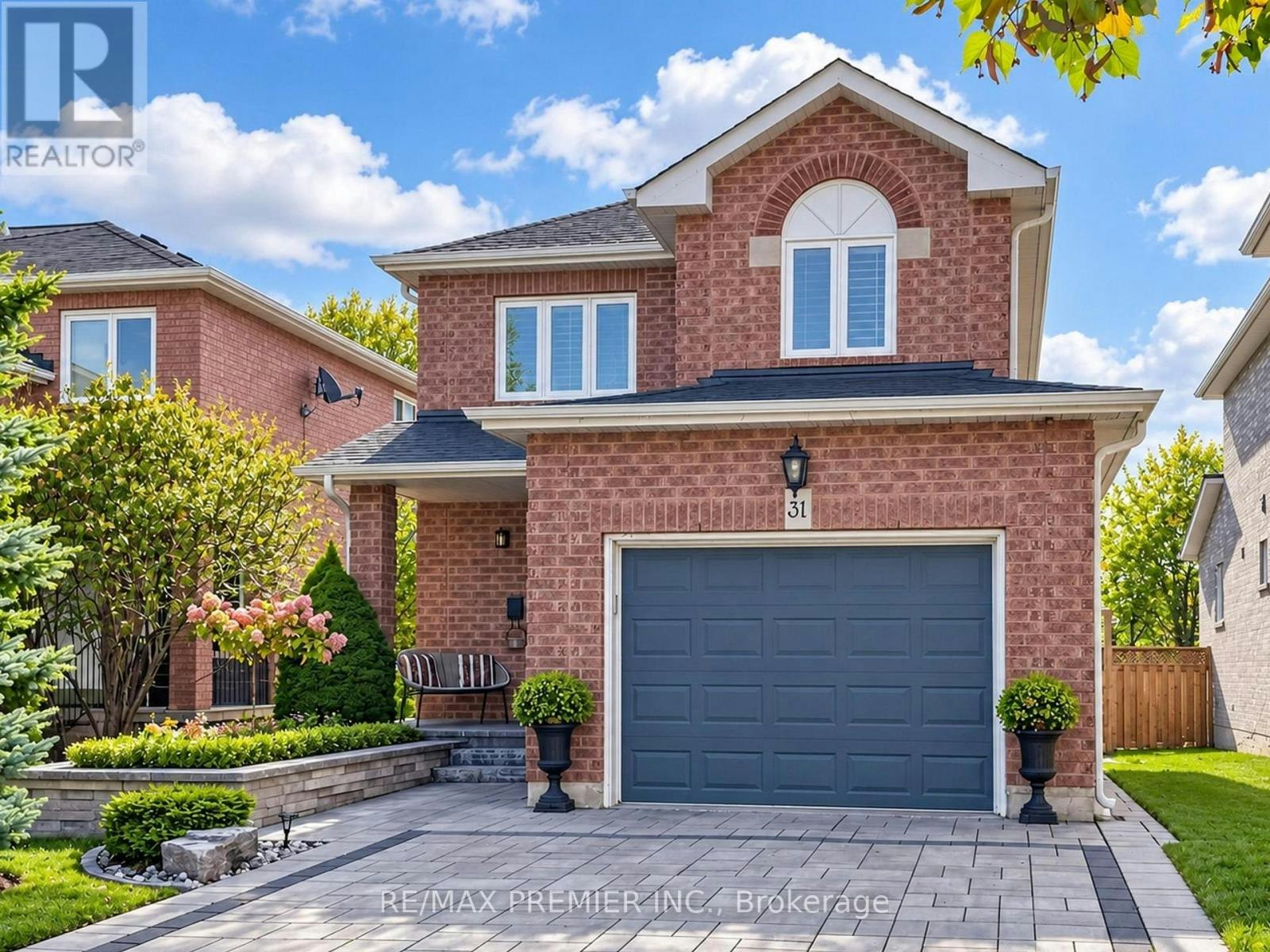 31 Rocksprings Avenue, Richmond Hill, ON, L4S 1R2
