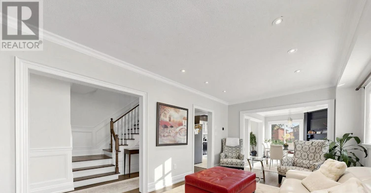 31 Rocksprings Avenue, Richmond Hill, ON, L4S 1R2 - 5