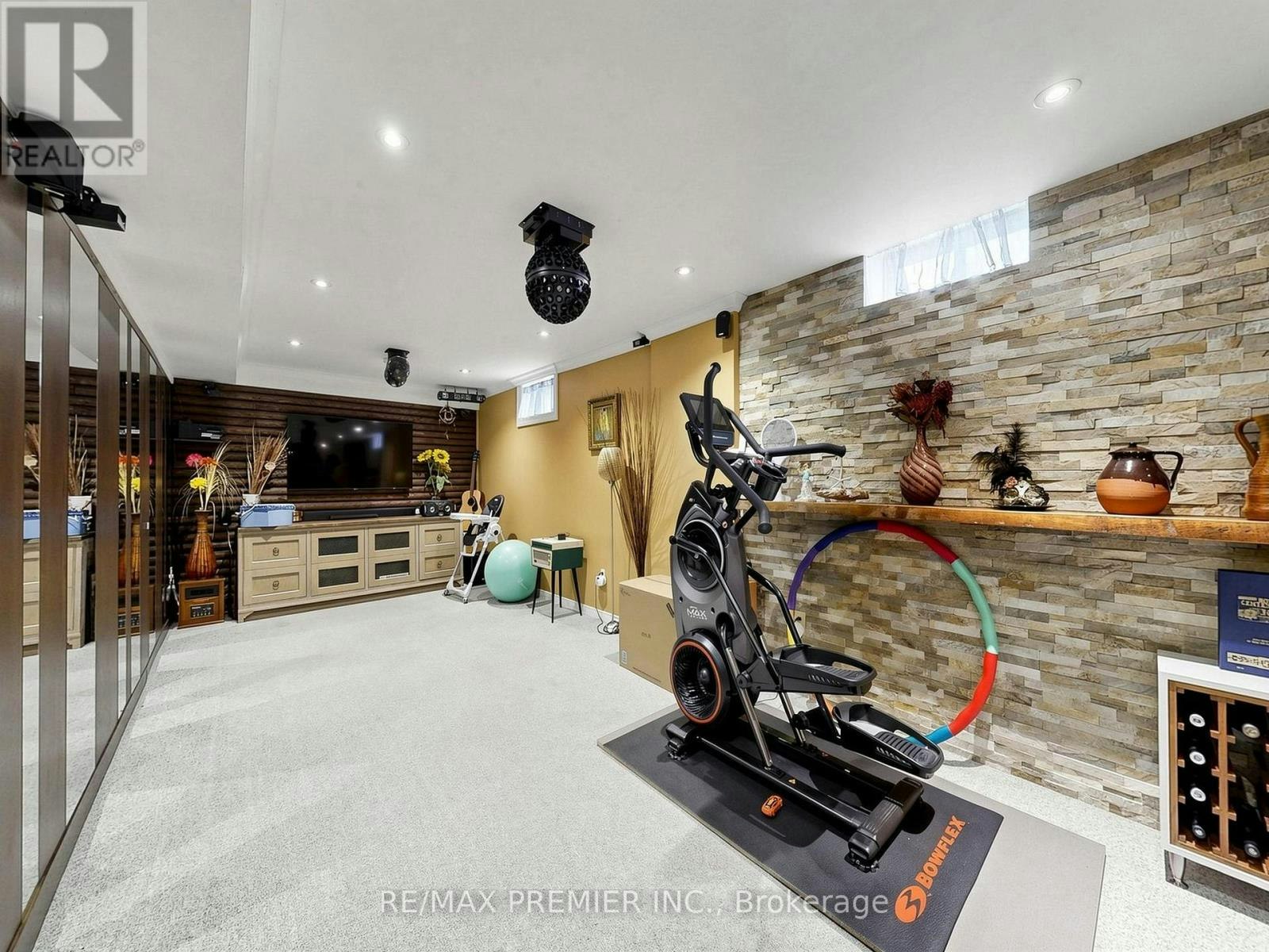 31 Rocksprings Avenue, Richmond Hill, ON, L4S 1R2 - 24