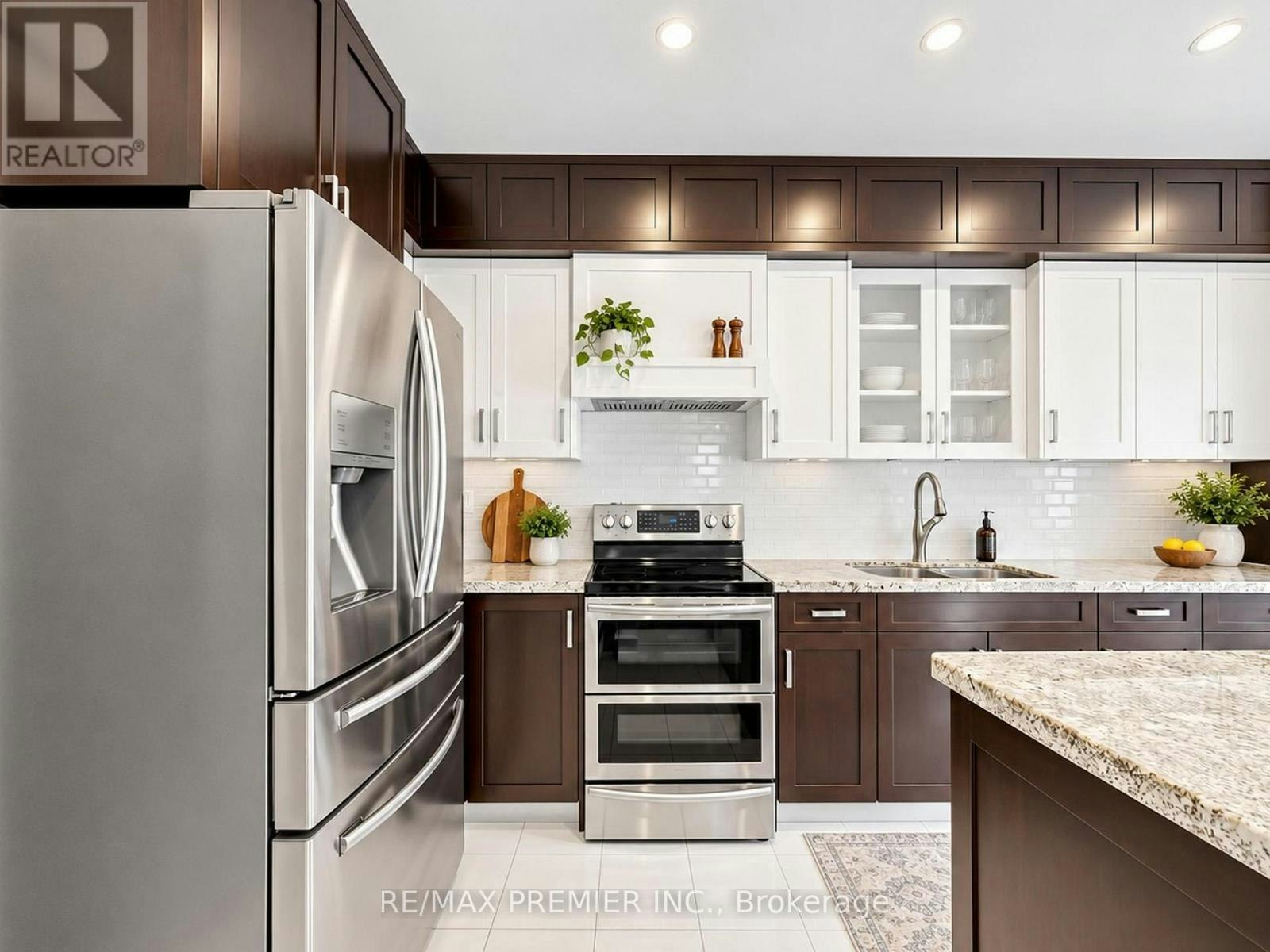 31 Rocksprings Avenue, Richmond Hill, ON, L4S 1R2 - 8