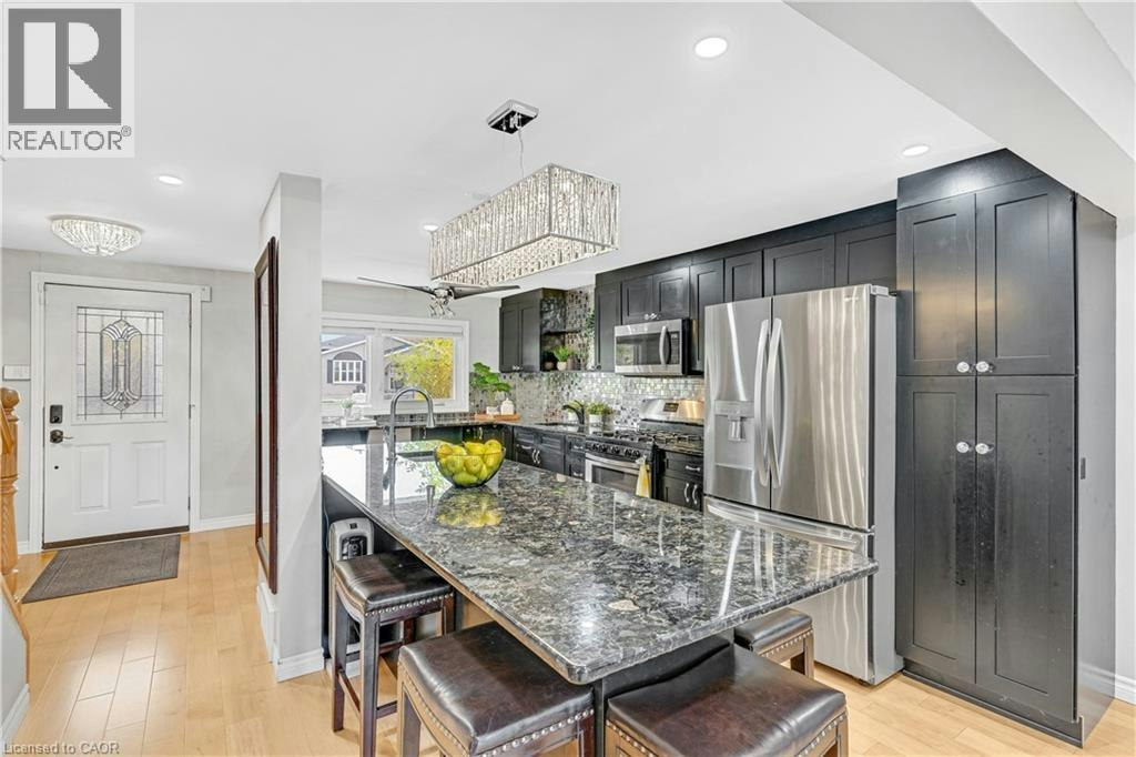 98 Barnicke Drive, Cambridge, ON, N3C 3M4