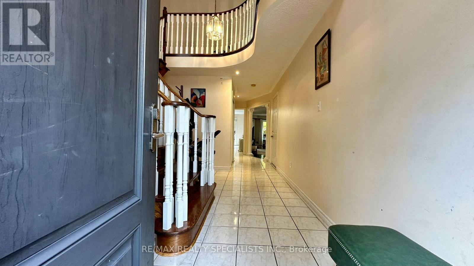 5929 Leeside Crescent, Mississauga, ON, L5M 5L8 - 2