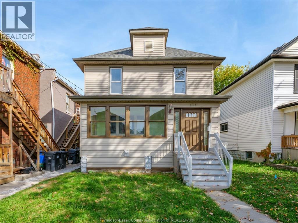 434 Gladstone Avenue, Windsor, ON, N9A 2P9