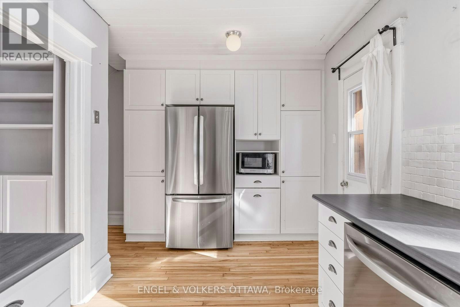 12 Clarey Avenue, Ottawa, ON, K1S 2R7 - 14