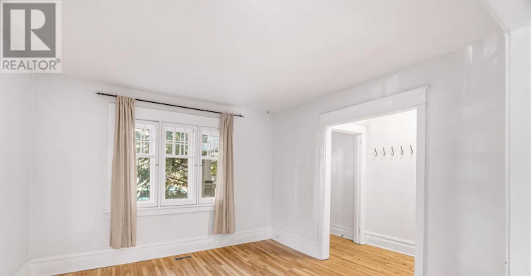 12 Clarey Avenue, Ottawa, ON, K1S 2R7 - 5