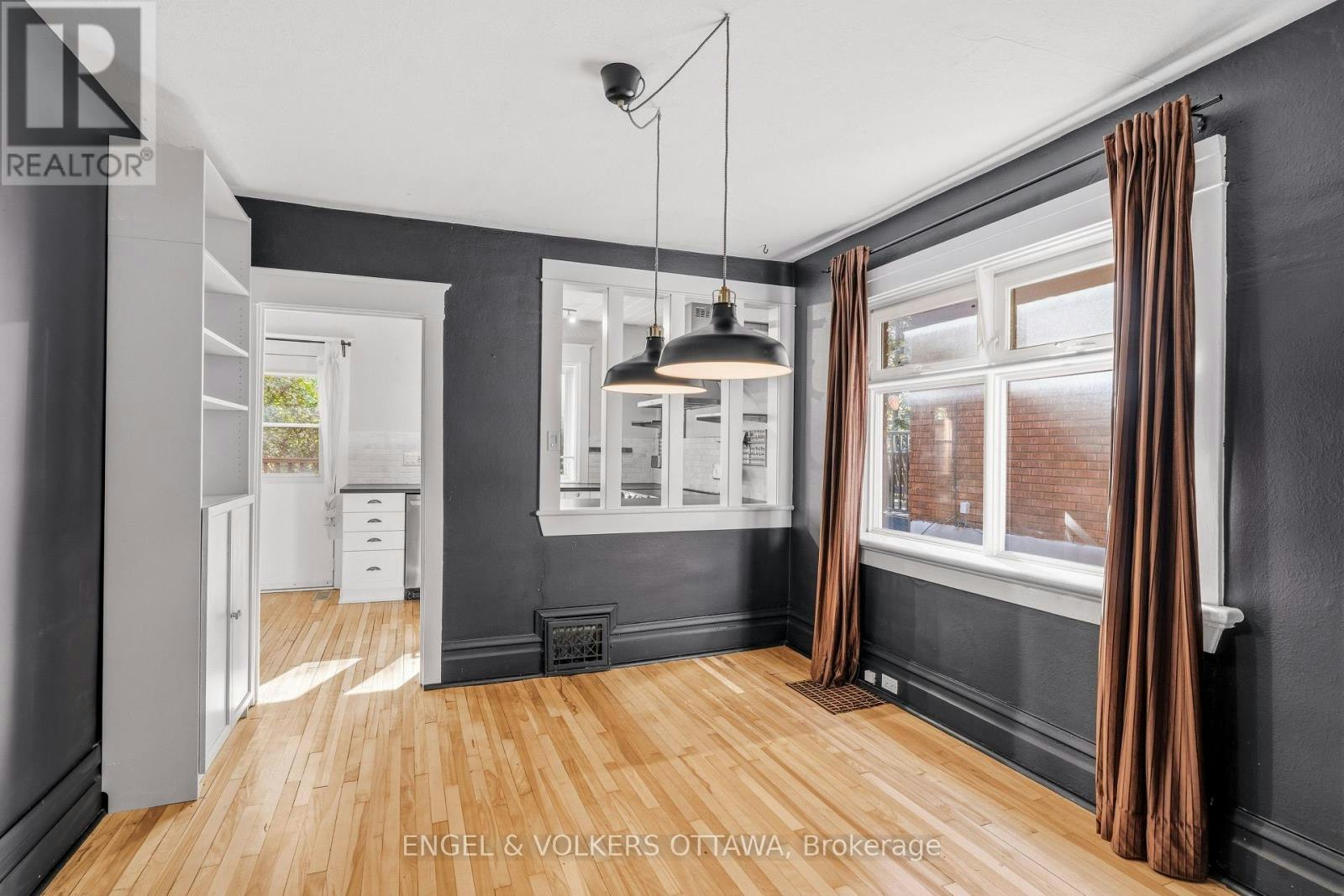 12 Clarey Avenue, Ottawa, ON, K1S 2R7 - 7