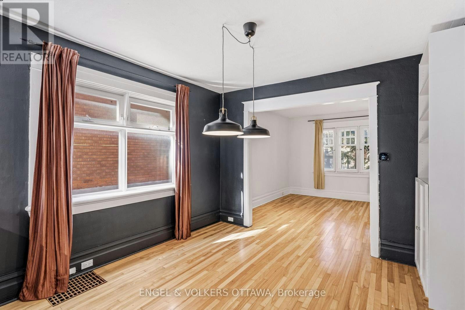 12 Clarey Avenue, Ottawa, ON, K1S 2R7 - 10