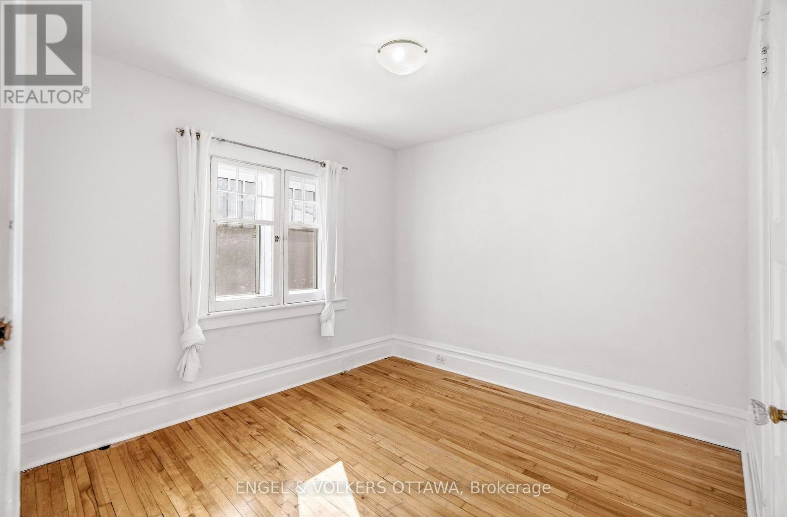 12 Clarey Avenue, Ottawa, ON, K1S 2R7 - 26