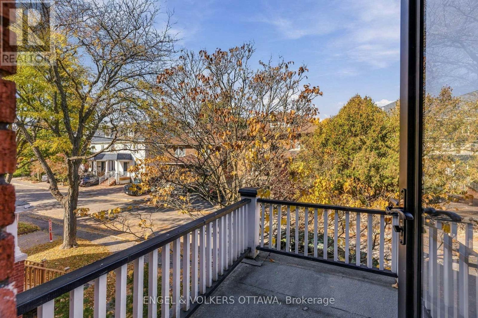 12 Clarey Avenue, Ottawa, ON, K1S 2R7 - 23