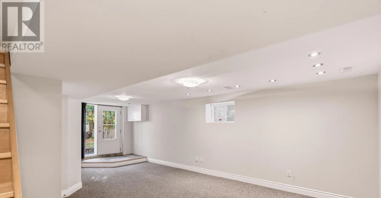 12 Clarey Avenue, Ottawa, ON, K1S 2R7 - 31