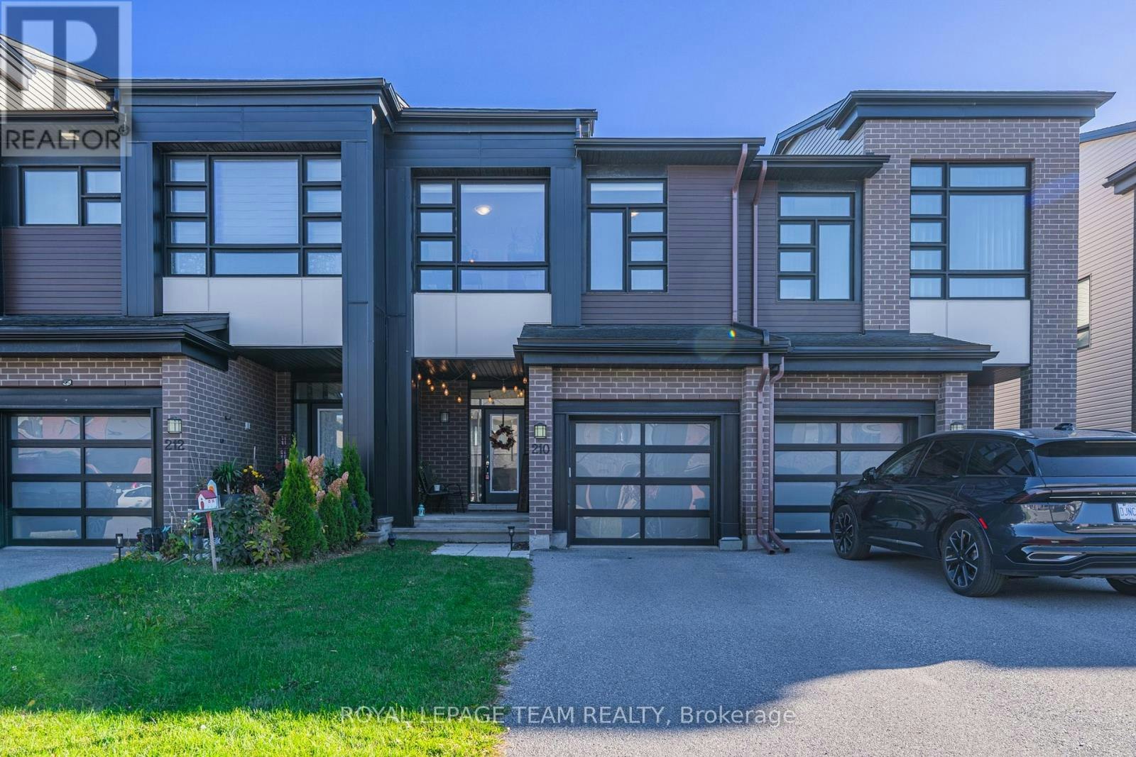 210 Big Dipper Street, Ottawa, ON, K4M 0K5