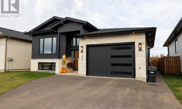 186 Bruin Crescent
