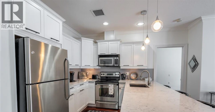 211-1550 Venetian Boulevard, Point Edward, ON, N7T 0A4 - 10
