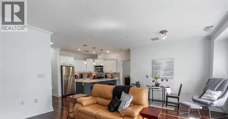 211-1550 Venetian Boulevard, Point Edward, ON, N7T 0A4 - 5