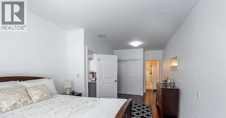 211-1550 Venetian Boulevard, Point Edward, ON, N7T 0A4 - 13