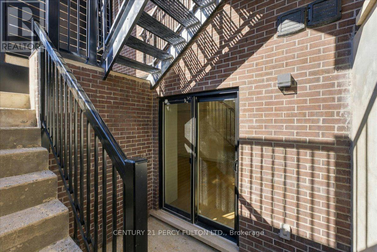 BSMT-113 Hatherley Road, Toronto, ON, M6E 1W4 - 5