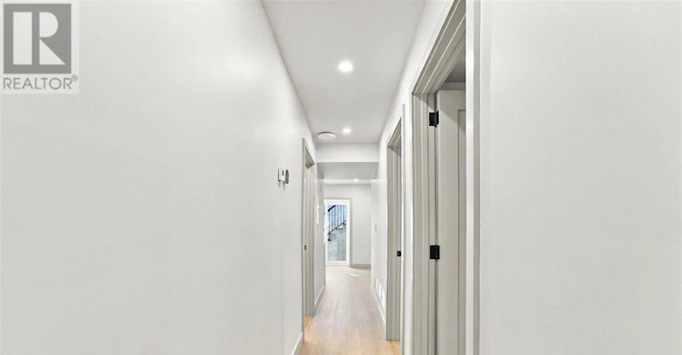 BSMT-113 Hatherley Road, Toronto, ON, M6E 1W4 - 7
