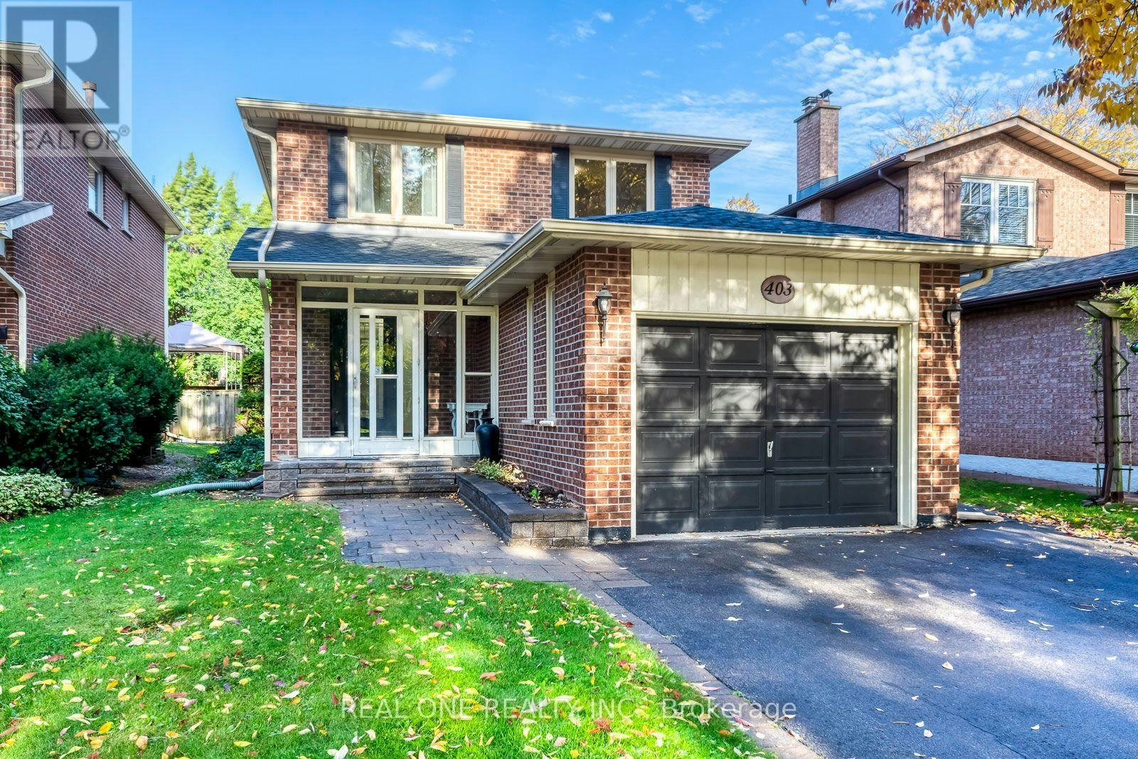 403 Parkridge Crescent, Oakville, ON, L6M 1A9