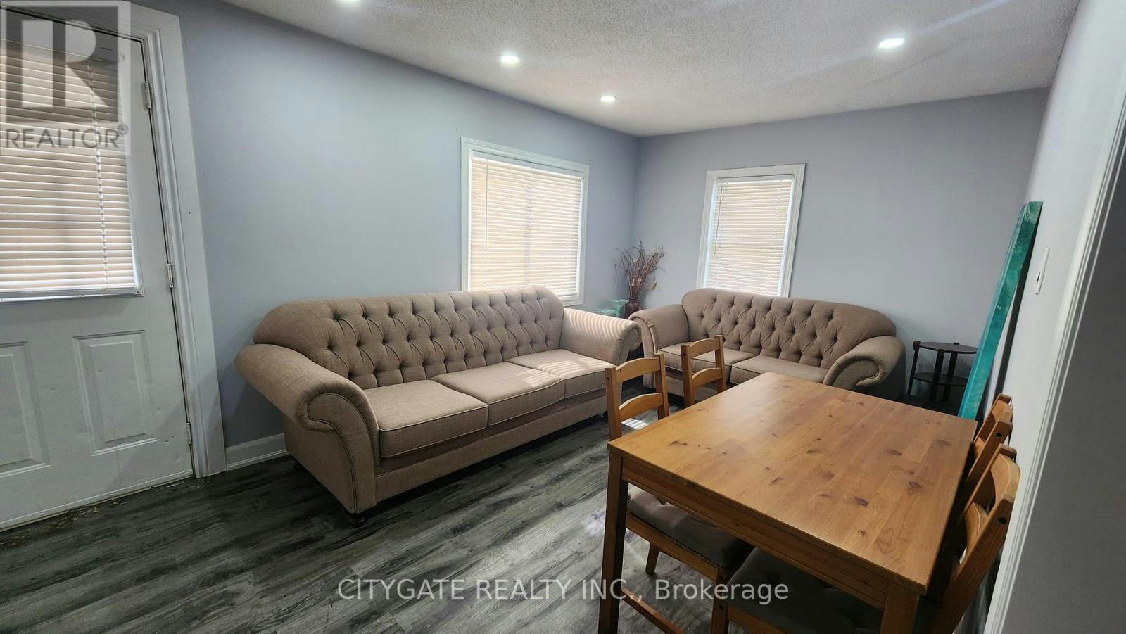 6447 Ash Street, Niagara Falls, ON, L2G 2H4 - 6