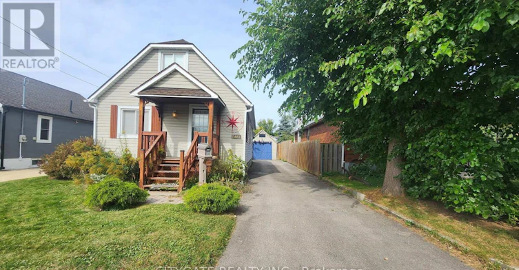 6447 Ash Street, Niagara Falls, ON, L2G 2H4