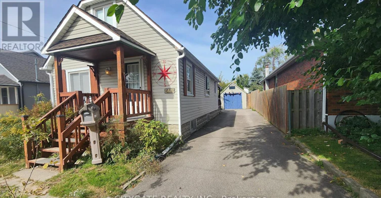 6447 Ash Street, Niagara Falls, ON, L2G 2H4 - 4