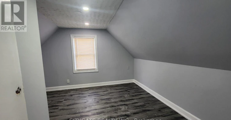6447 Ash Street, Niagara Falls, ON, L2G 2H4 - 14