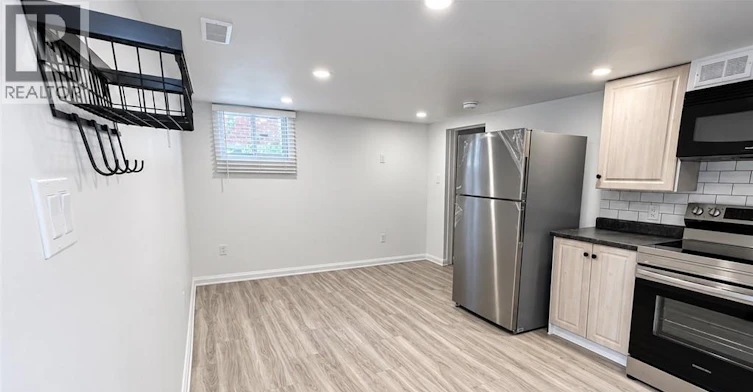 LOWER-305 Mill Street, Kitchener, ON, N2M 3R8 - 3