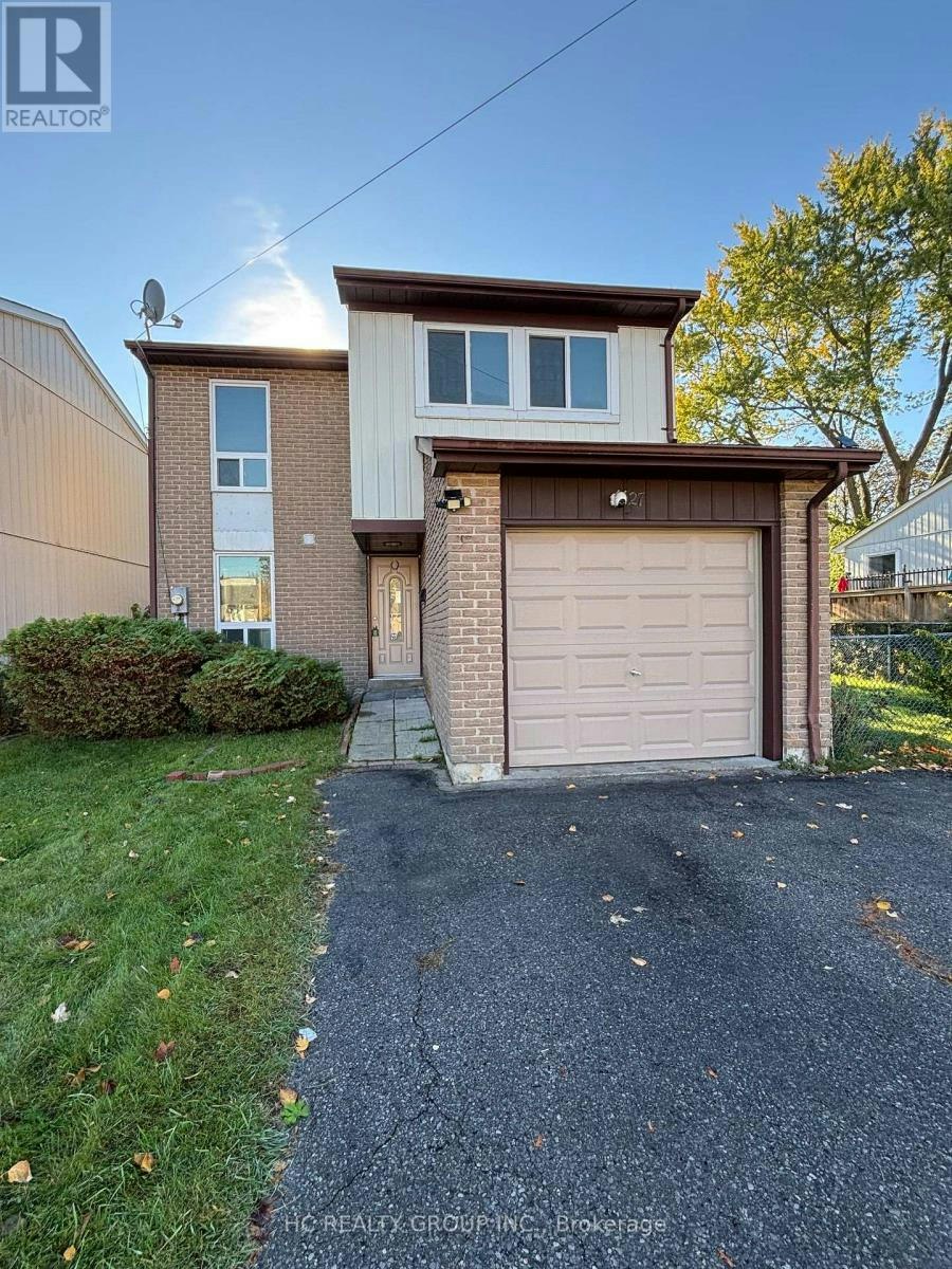 27 Lucas Lane, Ajax, ON, L1S 3P7