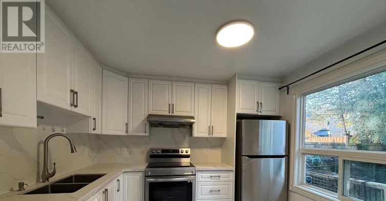 27 Lucas Lane, Ajax, ON, L1S 3P7 - 2