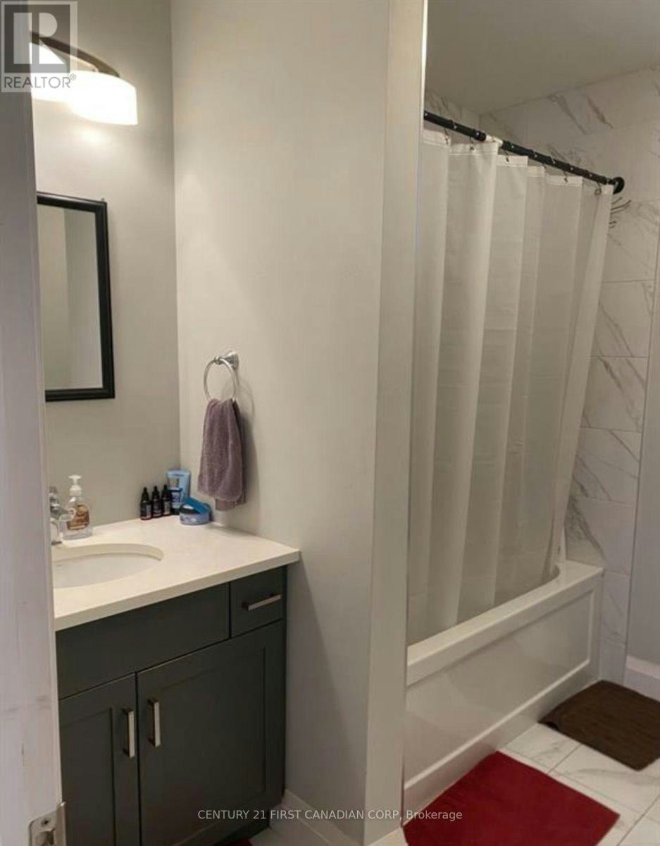 LOWER-2783 Oriole Drive, London, ON, N6M 0G9 - 4